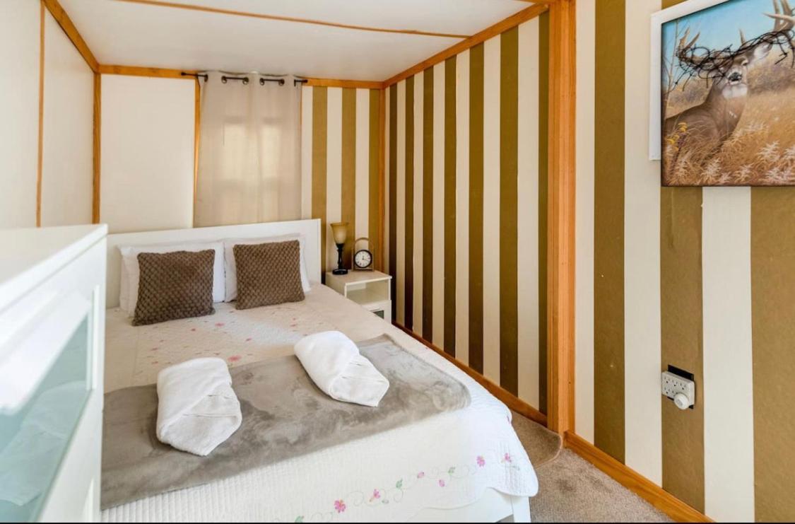 Pocono Cabin, Private Pool Shawnee/camelback Casa vacanze East Stroudsburg