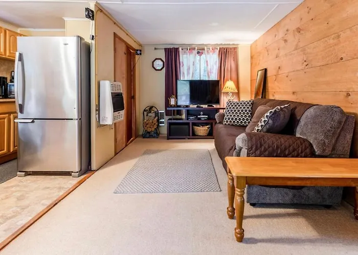 Pocono Cabin With Private Pool At Shawnee Mtn