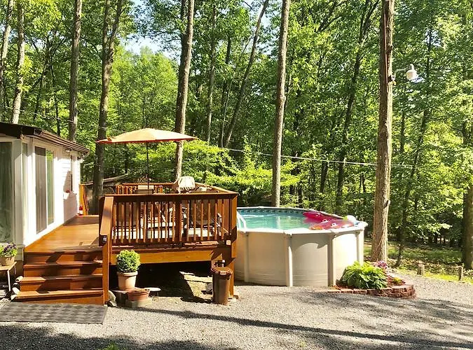 Pocono Cabin With Private Pool At Shawnee Mtn